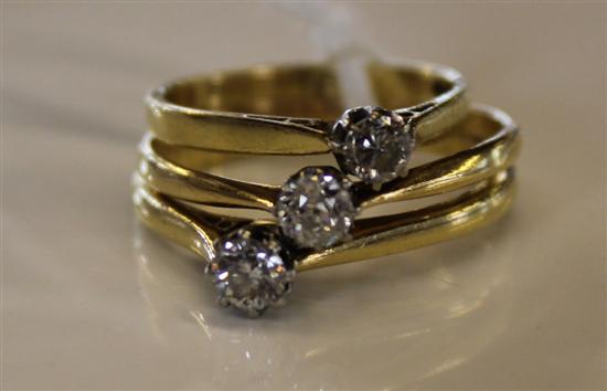 3 x 18ct gold and solitaire diamond rings.